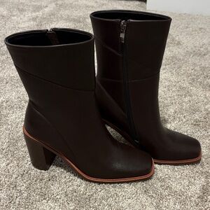 Elegant Brown Ankle Boots